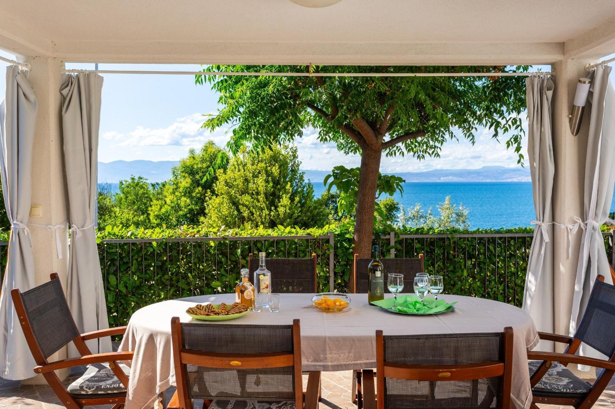 Apartments By The Sea Njivice, Krk - 5296 Экстерьер фото